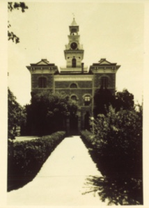 Image of West Facade of Courthouse at 11:58